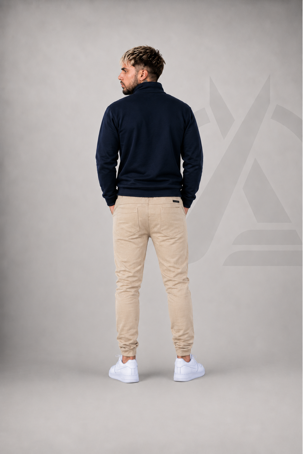 JOGGER EN BURDA BASICO BEIGE