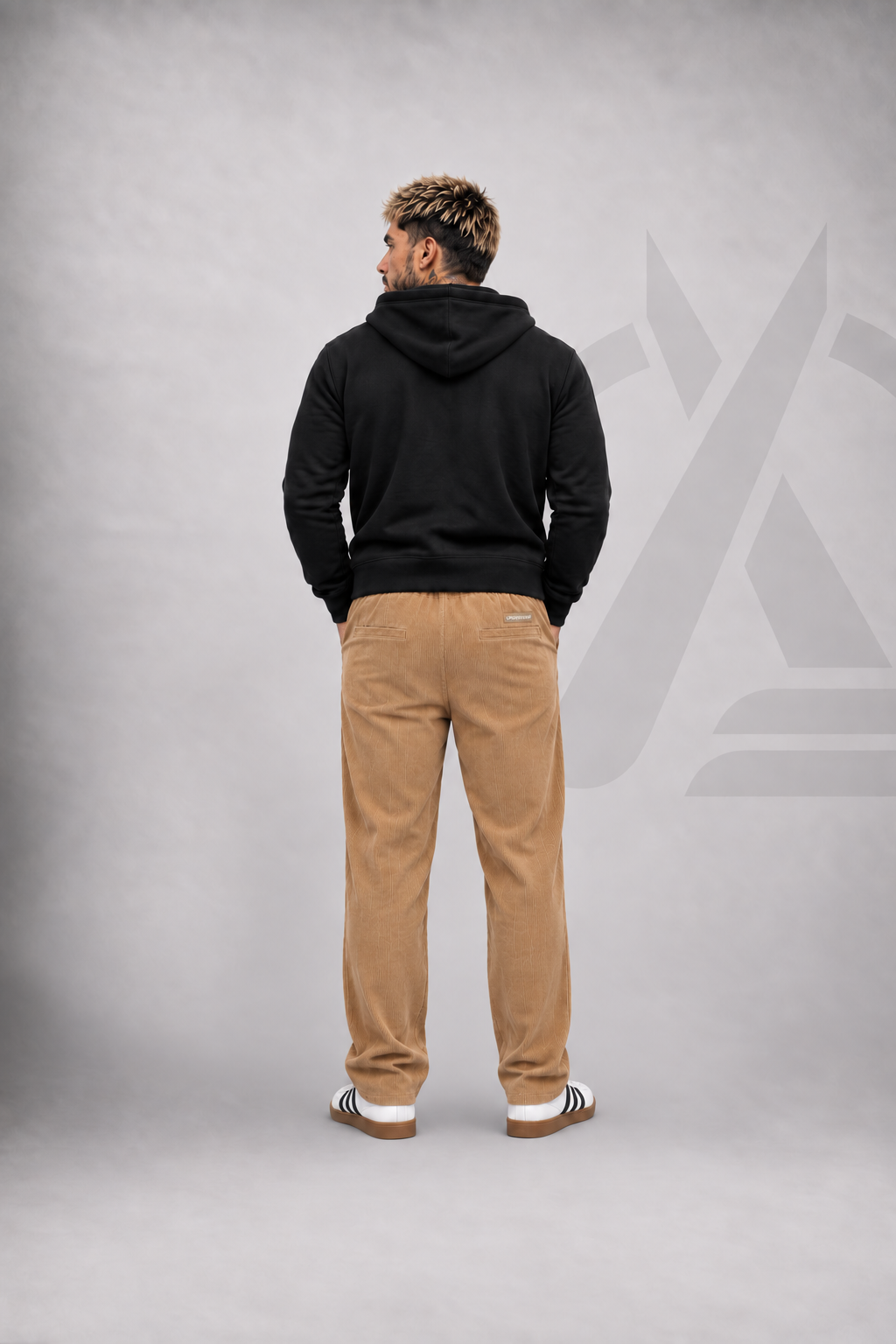 PANTALON EN PANA - ESTILO JOGGER